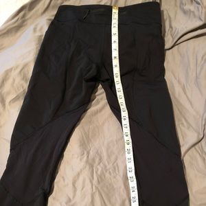 NWOT Lululemon crop pant